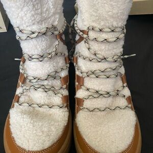 Clarks Tan and Cream Winter Boots